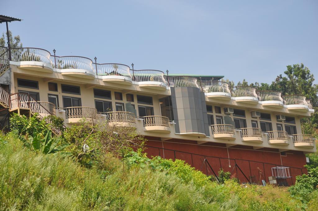 Raval Bunglow Hotel Panchgani Buitenkant foto