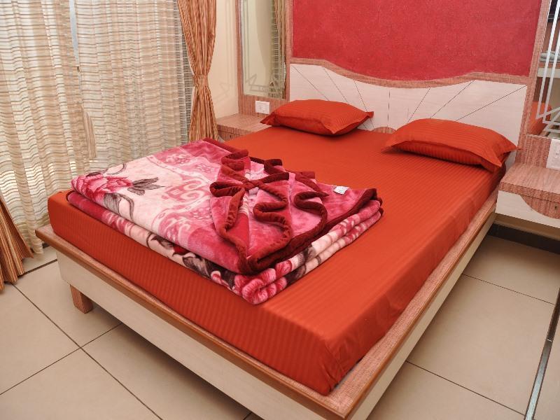 Raval Bunglow Hotel Panchgani Buitenkant foto